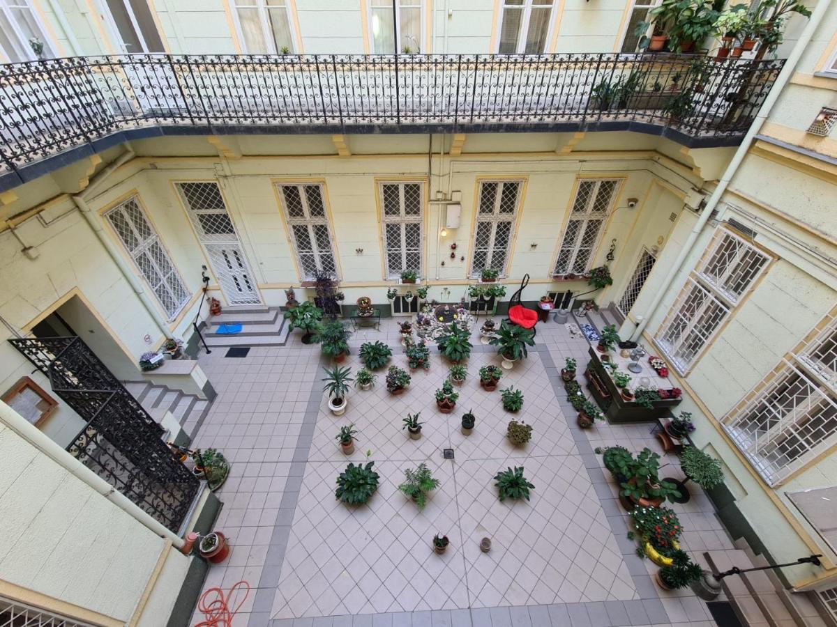 Ricky Apartment Budapest Eksteriør bilde