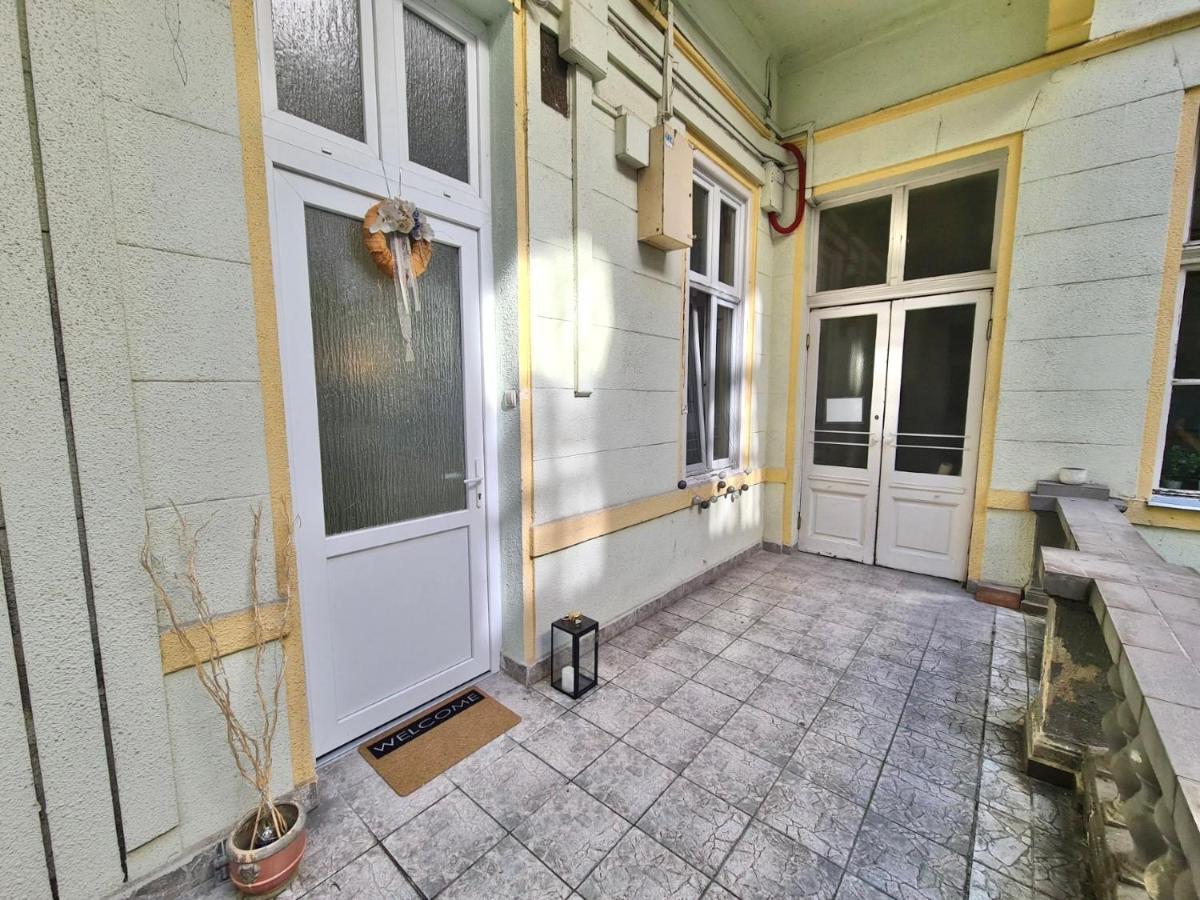 Ricky Apartment Budapest Eksteriør bilde